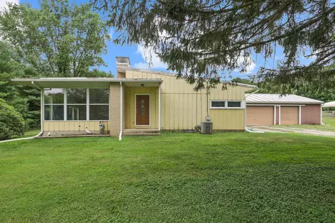 11822 Bolen Rd NE, Newark, OH 43055