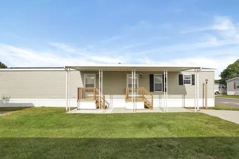 12 Winter Pine Dr, Delaware, OH 43015