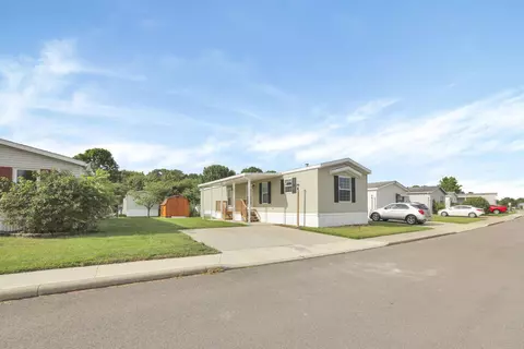 12 Winter Pine Dr, Delaware, OH 43015 photo 3
