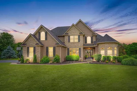 6089 Fairway Dr, Carroll, OH 43112