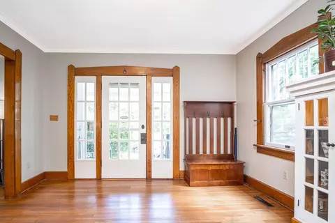 25 E Longview Ave, Columbus, OH 43202 photo 7