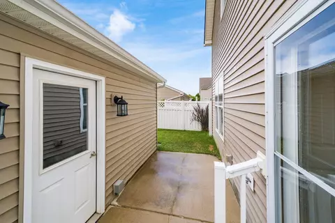 5589 Lantos Rd, Dublin, OH 43016 photo 23