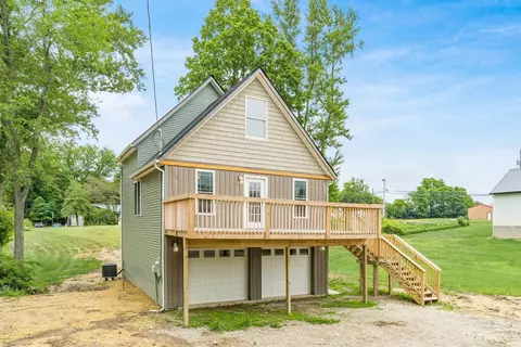 13094 Oak Rd NE, Thornville, OH 43076