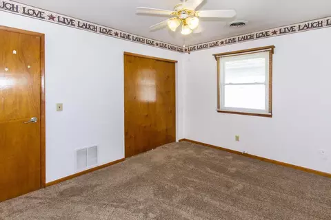 323-325 E Monroe St, Baltimore, OH 43105 photo 18