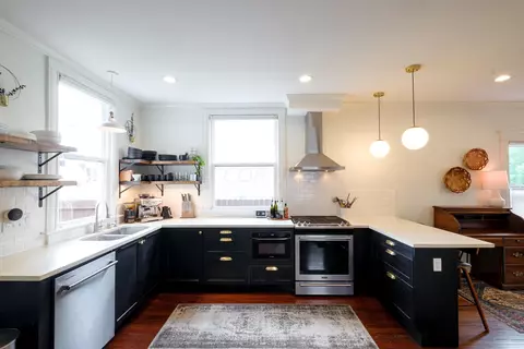 Kitchen - 630 E 4th Ave, Columbus, OH 43201 photo 5 of 10