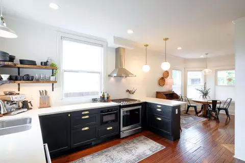 Kitchen - 630 E 4th Ave, Columbus, OH 43201 photo 6 of 10