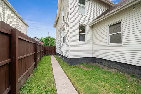 Exterior - 630 E 4th Ave, Columbus, OH 43201 photo 24 of 29