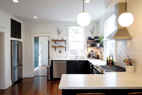 Kitchen - 630 E 4th Ave, Columbus, OH 43201 photo 2 of 10