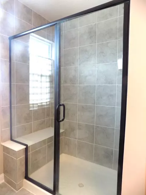Bath - 6342 Boone Dr, Powell, OH 43065 photo 3 of 4