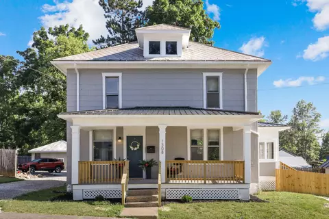 1308 W Maple St, Baltimore, OH 43105