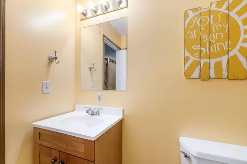 Bath - 4120 Sintz Rd, Springfield, OH 45504 photo 6 of 8