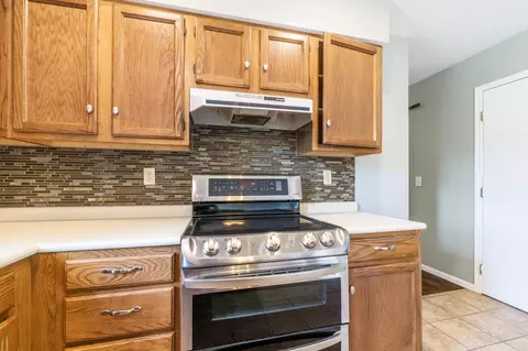 Kitchen - 4120 Sintz Rd, Springfield, OH 45504 photo 3 of 4