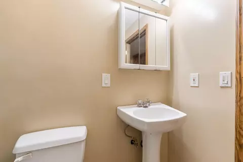 Bath - 4120 Sintz Rd, Springfield, OH 45504 photo 8 of 8