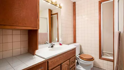 Bath - 521 E Main St #588, Hebron, OH 43025 photo 2 of 2