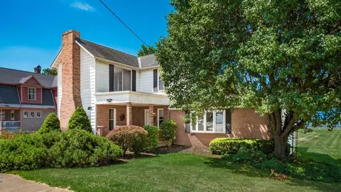 Exterior - 521 E Main St #588, Hebron, OH 43025 photo 2 of 13