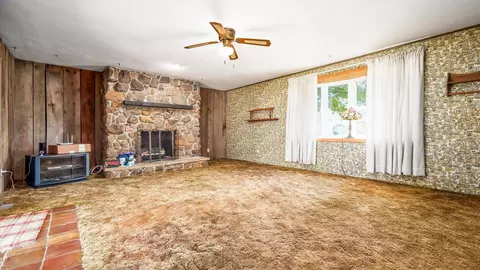 Living - 521 E Main St #588, Hebron, OH 43025 photo 3 of 5