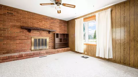 Living - 521 E Main St #588, Hebron, OH 43025 photo 5 of 5