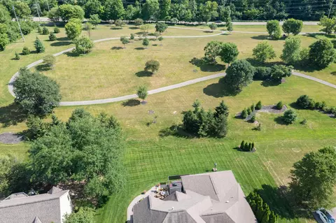 View/Area - 4217 Penrith Ct, Dublin, OH 43016 photo 4 of 7