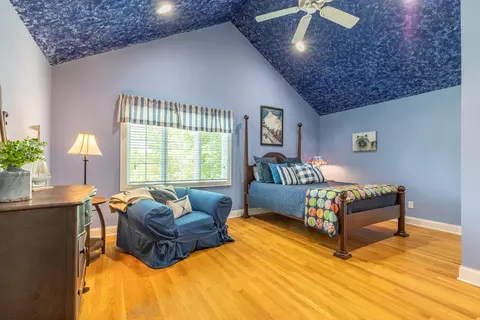 Bedroom - 4217 Penrith Ct, Dublin, OH 43016 photo 7 of 10