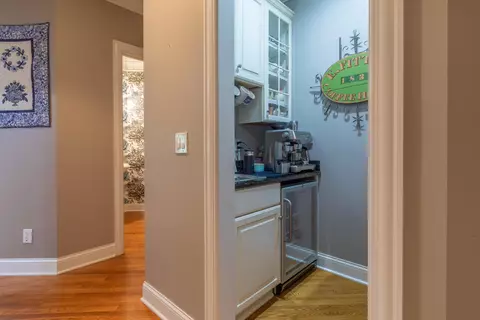Entry Way - 4217 Penrith Ct, Dublin, OH 43016 photo 2 of 3