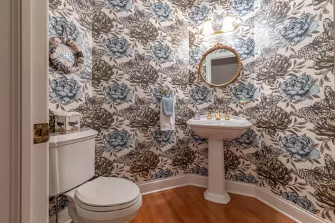Bath - 4217 Penrith Ct, Dublin, OH 43016 photo 1 of 9