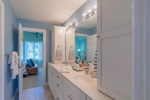 Bath - 4217 Penrith Ct, Dublin, OH 43016 photo 7 of 9