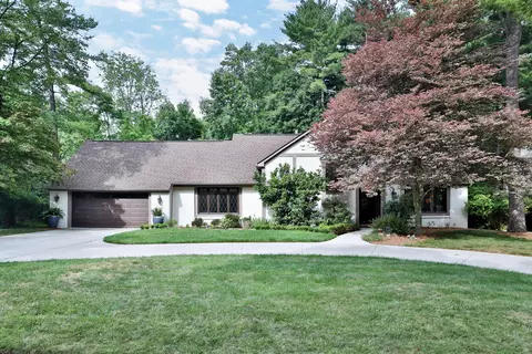 289 Meditation Ln, Columbus, OH 43235