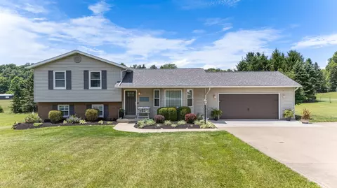 461 N Rock Rd, Ontario, OH 44903