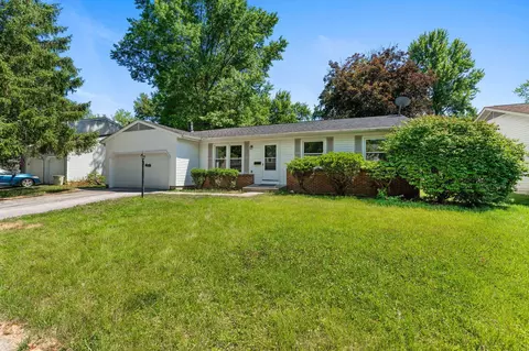 1707 Peardale Rd N, Columbus, OH 43229