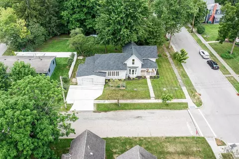 305 W 8th St, Marysville, OH 43040