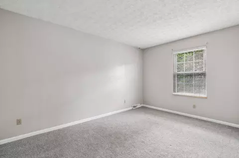 Bedroom - 5515 Glasgow Pl, Columbus, OH 43235 photo 7 of 8