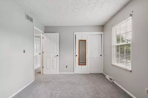Bedroom - 5515 Glasgow Pl, Columbus, OH 43235 photo 4 of 8