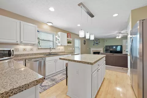 Kitchen - 8625 Libra Rd, Dublin, OH 43016 photo 1 of 4