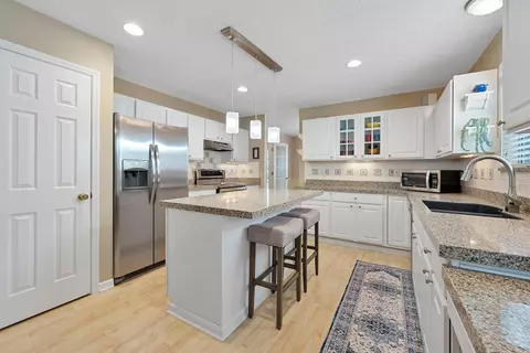 Kitchen - 8625 Libra Rd, Dublin, OH 43016 photo 3 of 4