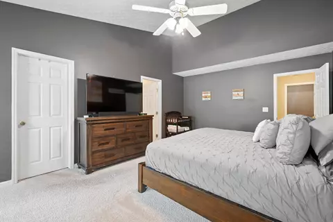Bedroom - 8625 Libra Rd, Dublin, OH 43016 photo 2 of 5