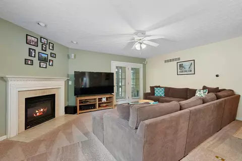 Living - 8625 Libra Rd, Dublin, OH 43016 photo 1 of 3