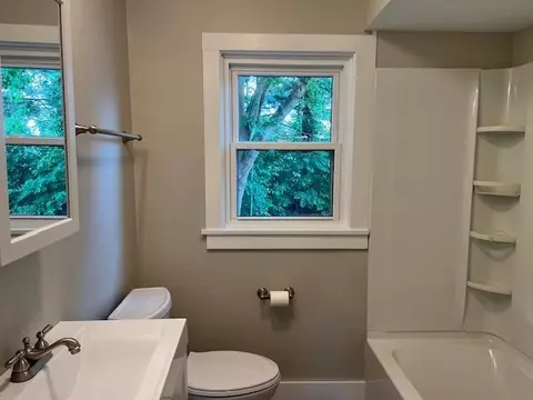 332 Spring St, Utica, OH 43080 photo 7
