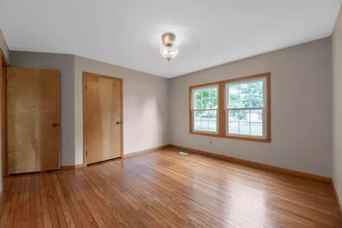Bedroom - 80 Greer Dr E, Newark, OH 43055 photo 2 of 10