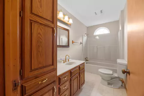 Bath - 80 Greer Dr E, Newark, OH 43055 photo 1 of 6
