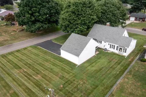View/Area - 80 Greer Dr E, Newark, OH 43055 photo 1 of 7