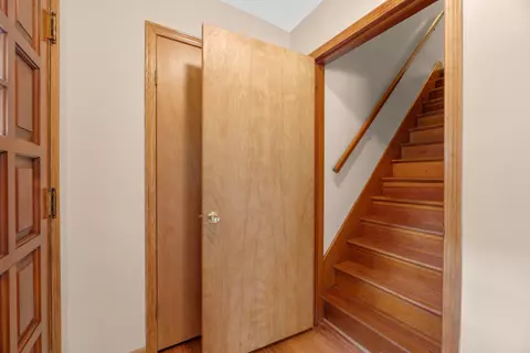 Entry Way - 80 Greer Dr E, Newark, OH 43055 photo 1 of 4