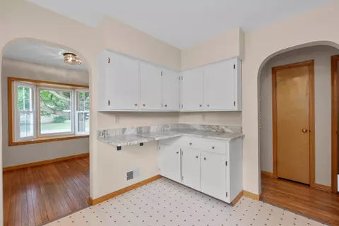 Kitchen - 80 Greer Dr E, Newark, OH 43055 photo 6 of 6