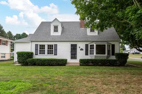 80 Greer Dr E, Newark, OH 43055