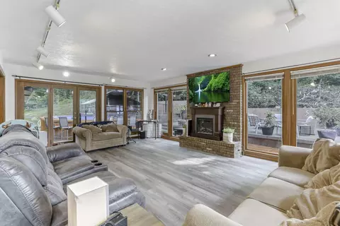 Living - 33253 Till Rd, Logan, OH 43138 photo 1 of 3