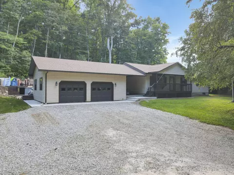 Exterior - 33253 Till Rd, Logan, OH 43138 photo 17 of 21