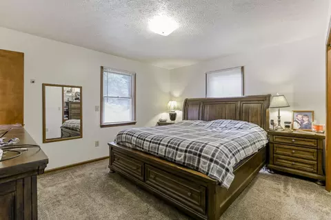Bedroom - 33253 Till Rd, Logan, OH 43138 photo 3 of 5