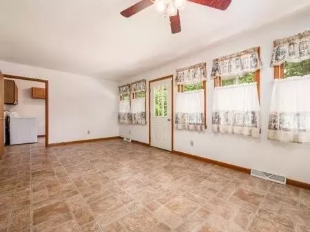 Living - 244 Clark Dr, Circleville, OH 43113 photo 11 of 12