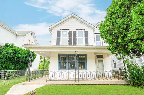 582 Siebert St, Columbus, OH 43206