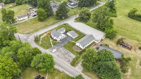 1586 Dyer Rd, Grove City, OH 43123