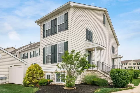 7199 Steel Dust Dr #24, New Albany, OH 43054